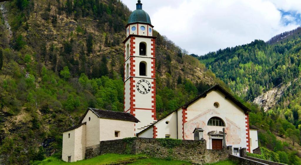 Hotel Soazza Eksteriør bilde