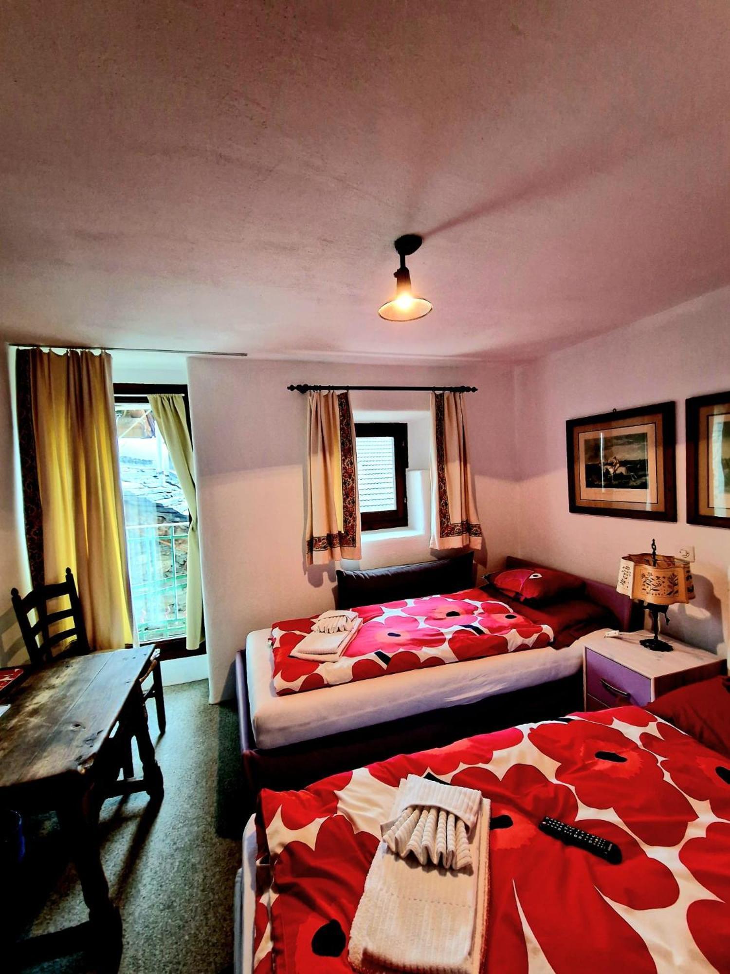 Hotel Soazza Eksteriør bilde
